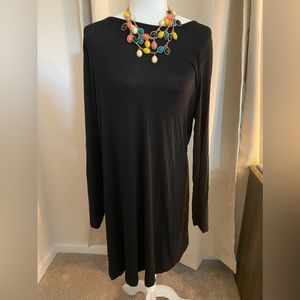 Black long sleeved gap dress EUC!!